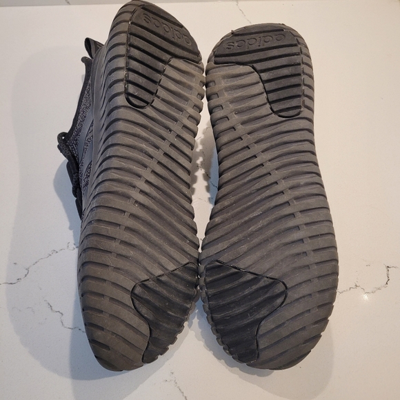 Adidas black kaptir core - Men's size 9 - Picture 8 of 9